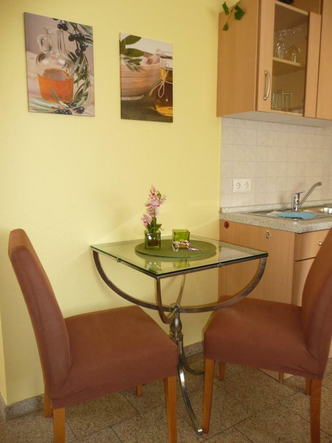 מלון צינוביץ Gaestehaus Grothe מראה חיצוני תמונה