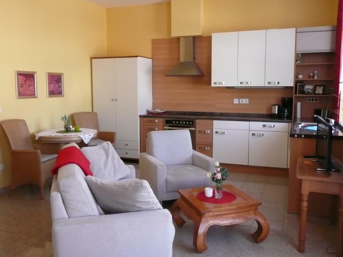 מלון צינוביץ Gaestehaus Grothe מראה חיצוני תמונה